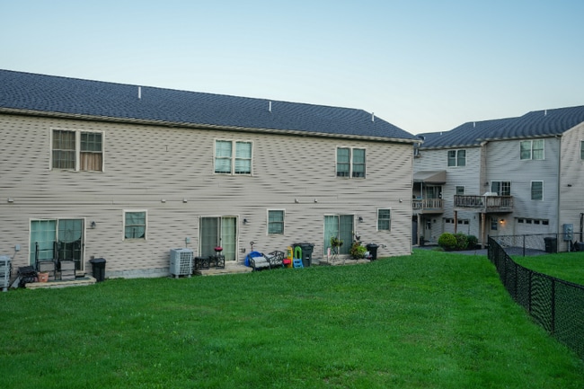 Photo - 117 S Beckman Dr