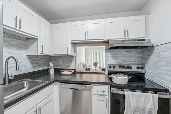 Photo - Atlas at Bay Point