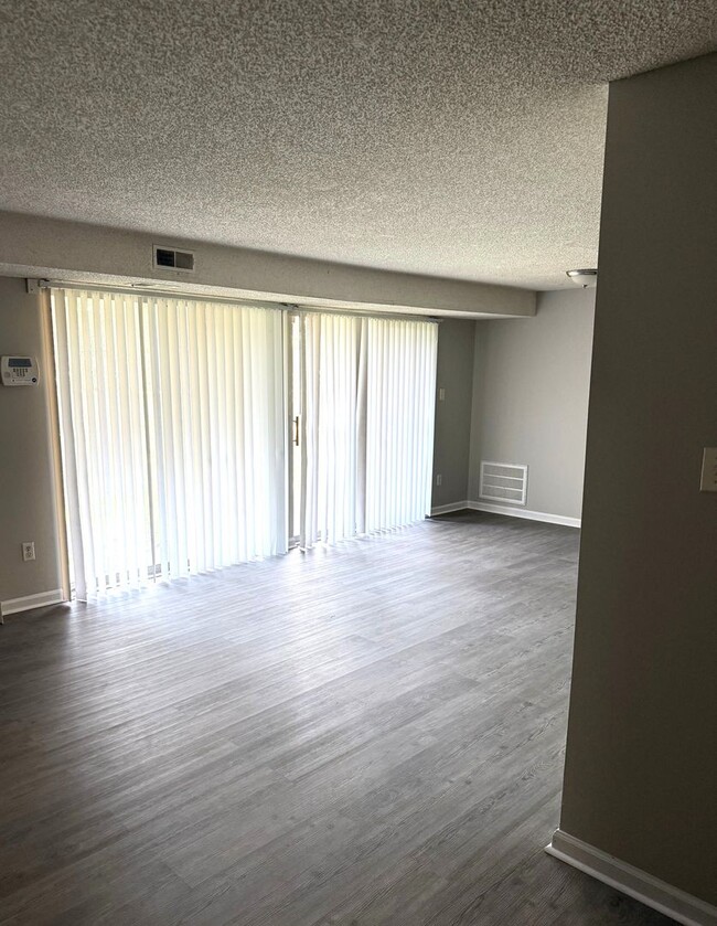 Photo - University Area Condo, 2 bd, 2bth