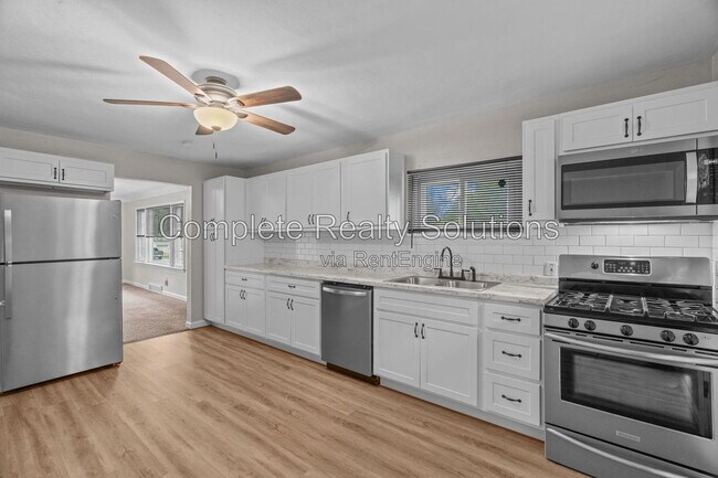 Photo - 201 Sadonia Ave