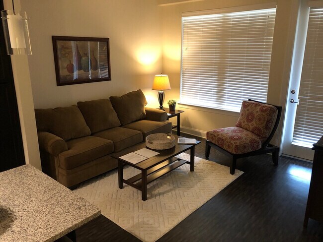 Photo - 5725 Carnegie Blvd Unit ID1344161P