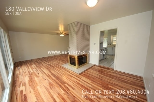 Photo - 180 Valleyview Dr