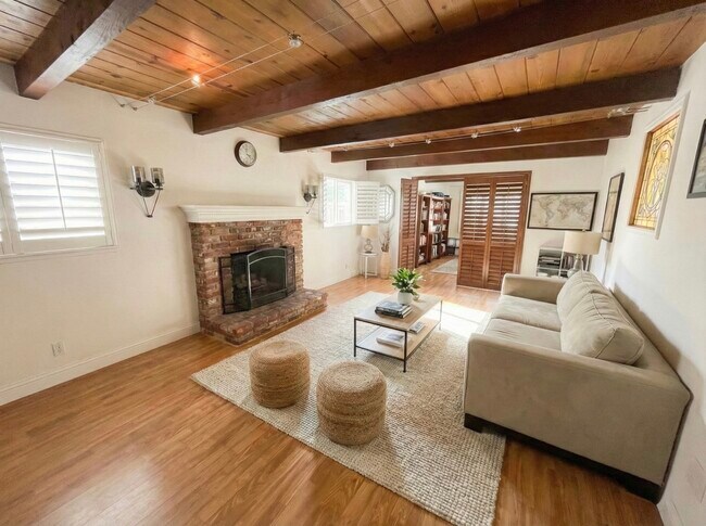 Photo - 20254 Meadowlark Dr