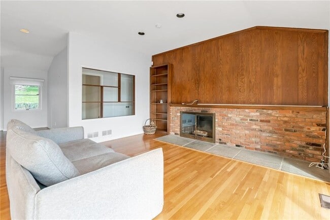 Photo - 13 Dock Pathway St