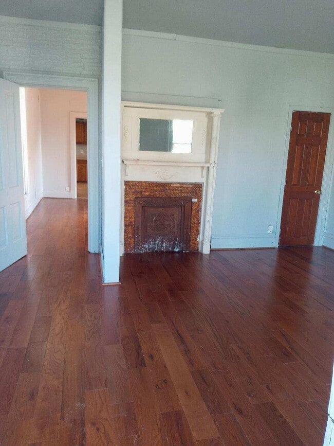 Photo - 150 S 5th St