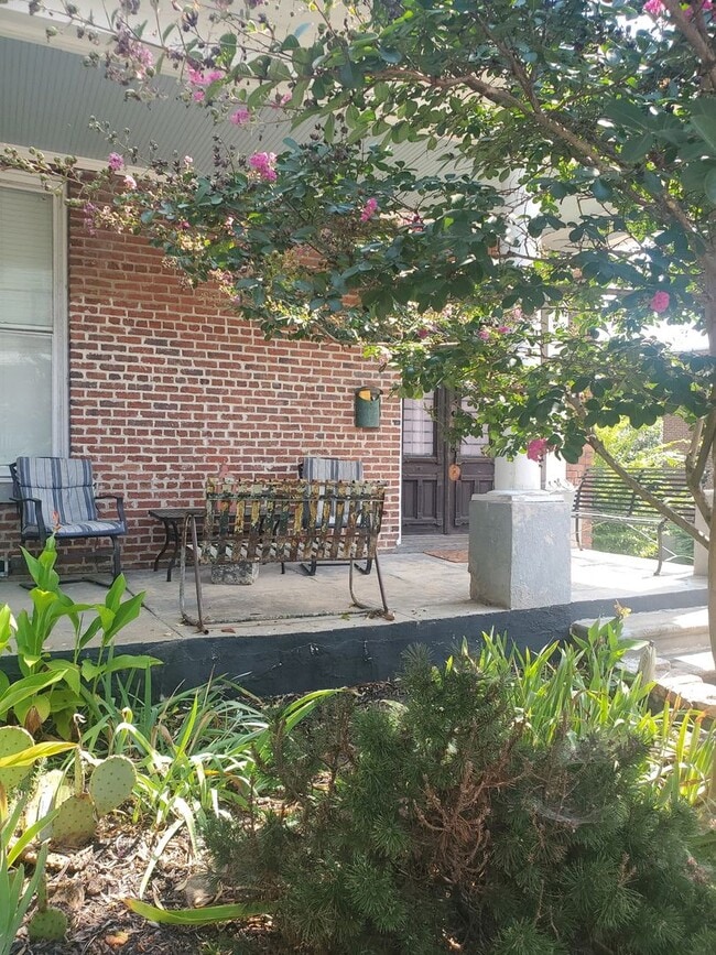 Photo - 407 Chestnut St