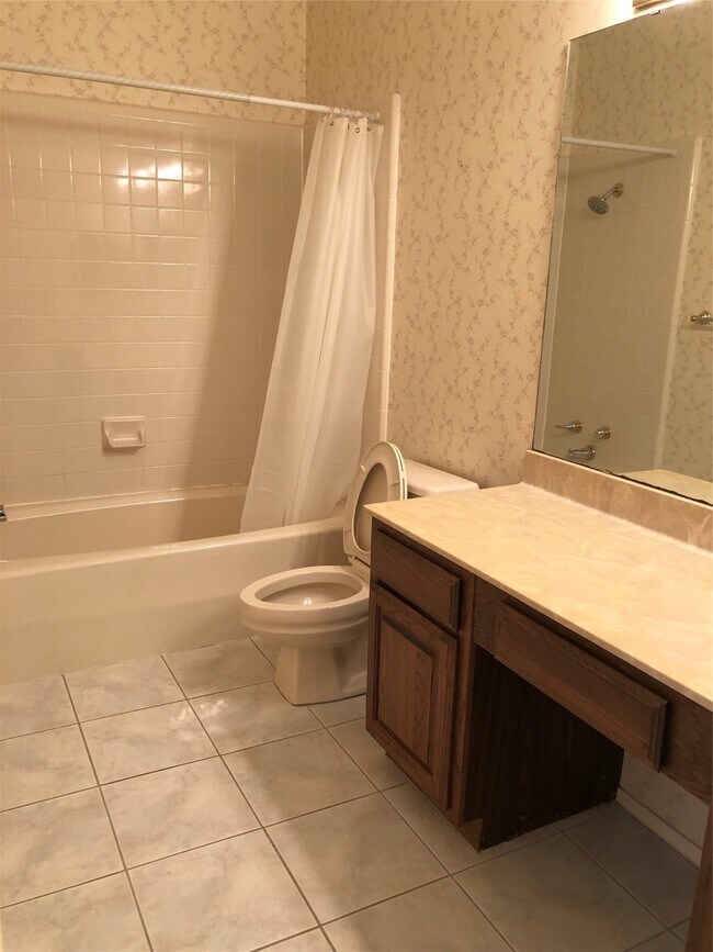 Photo - 921 Marine Dr