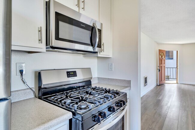 Photo - Centinela Apartments