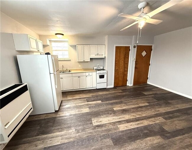 Photo - 2811 Brownsville Rd