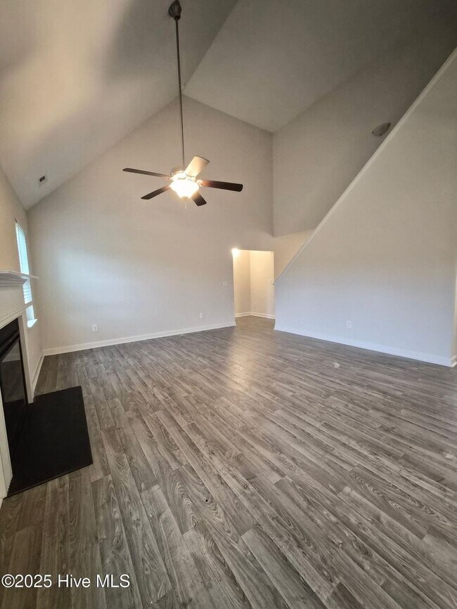 Photo - 616 Riggs Rd