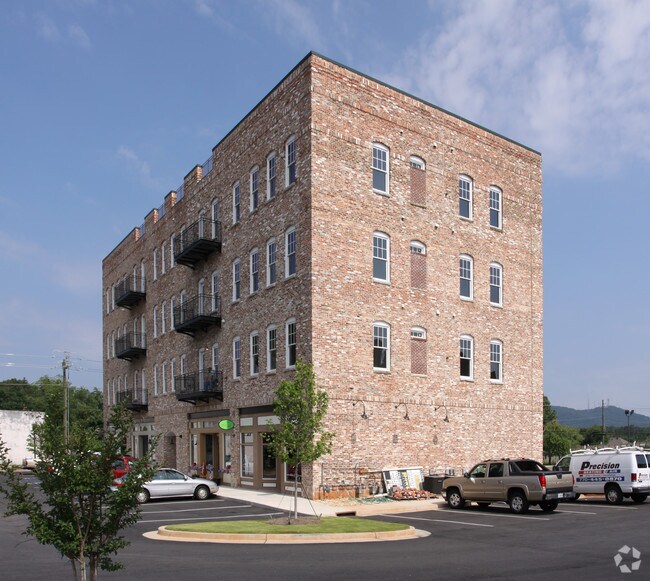 Photo - Cumming Station