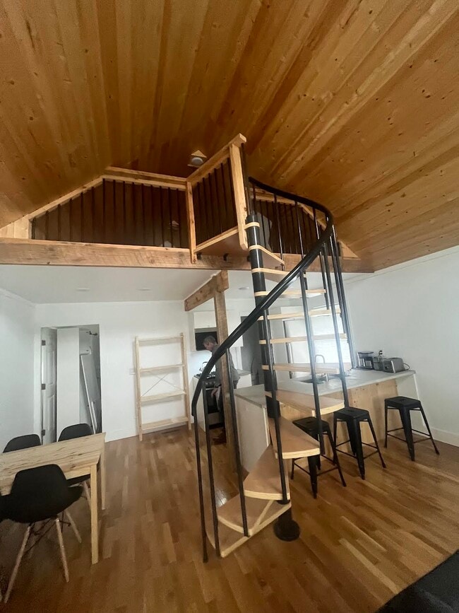 Building Photo - 1003 George Wilson Rd