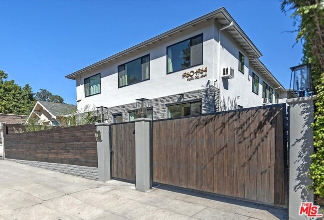 1964 Vista Del Mar Ave