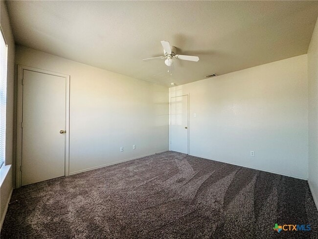 Photo - 304 Creek St Unidad D