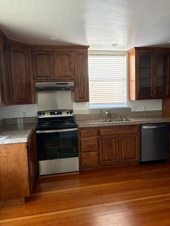 Photo - 214 Walnut St Unit 214 Walnut Street