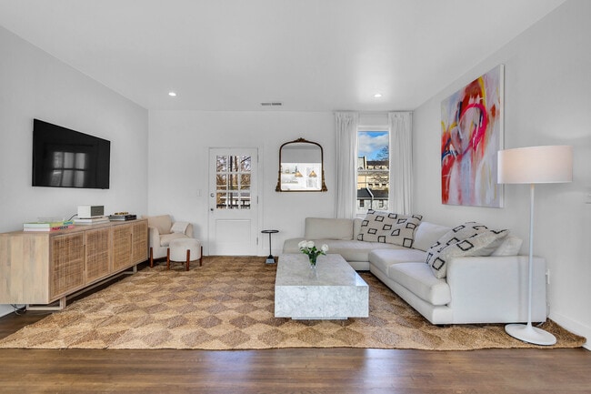 Photo - 88 Peachtree Memorial Dr NW