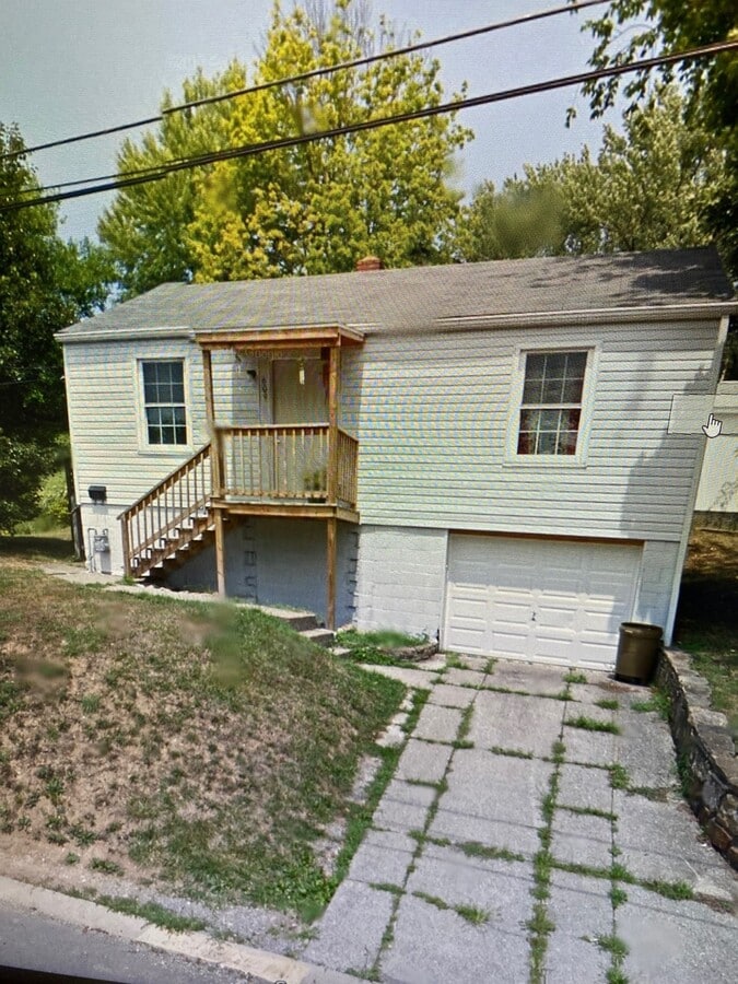 Photo - 609 Globe Ave