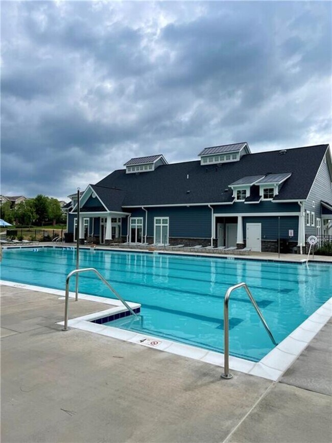 Photo - 6037 Crosswinds Blvd