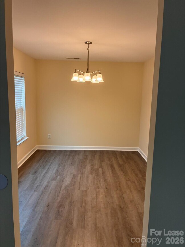 Photo - 10440 Wilson Glen Dr