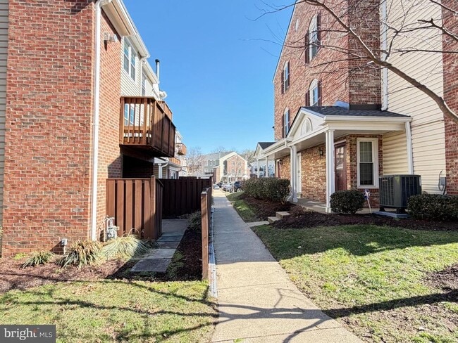 Photo - 4165 Churchman Way