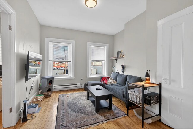 Photo - 528 Dorchester Ave Unidad 2