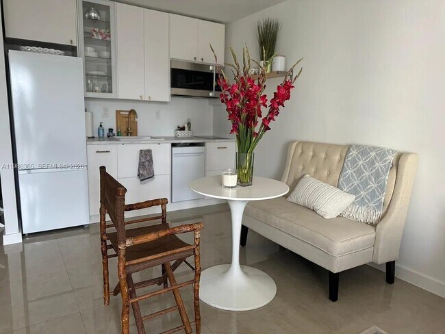 Photo - 1615 West Ave Unidad 502