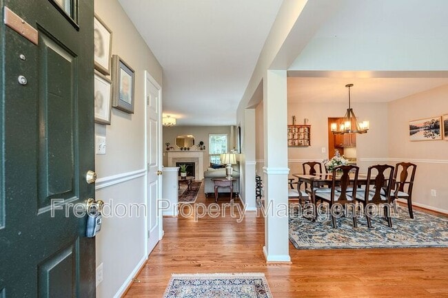 Photo - 9564 Basilwood Dr
