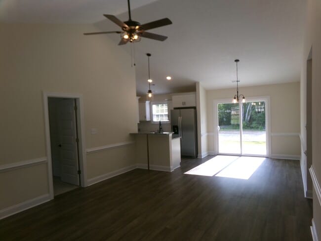 Photo - 2532 Harvey Rd