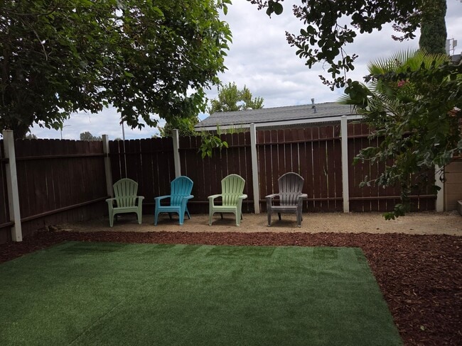 Photo - PRIVATE 3 bed/3 bath HOME + LARGE BONUS ROOM. NO OTHER UNITS ON PROPERTY.