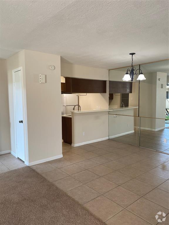 Building Photo - 17401 Red Oak Dr Unit 95 Rental