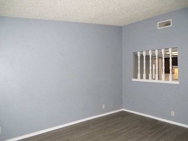 Photo - 663 Unit 663-B