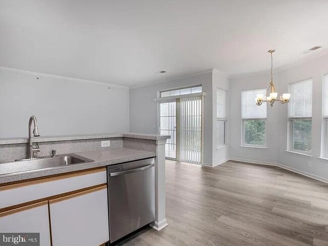 Photo - 1301 Karen Blvd Unit 401