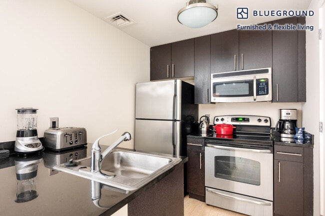 Photo - 733 15th St NW Unidad SI FL3-ID213