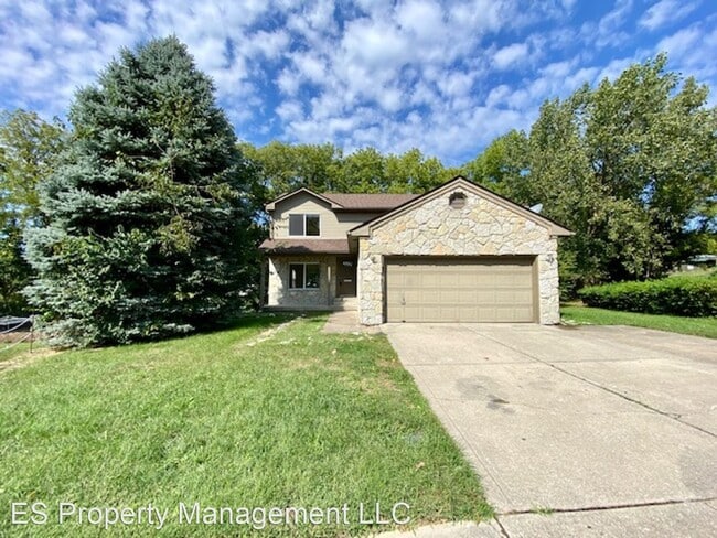 Photo - 4 br, 2.5 bath House - 6879 Oak Lake Dr.