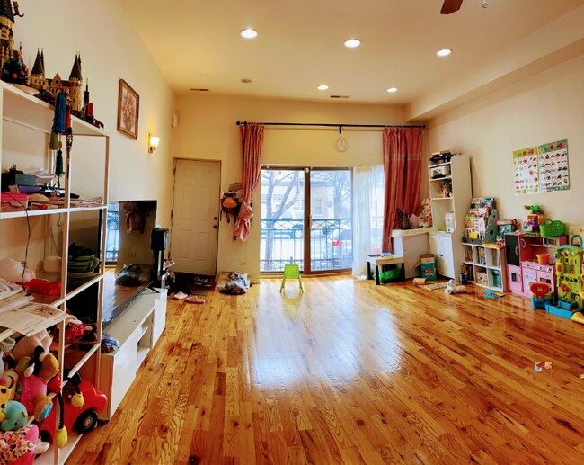 Photo - 3434 S Wallace St Apartment Unit 1