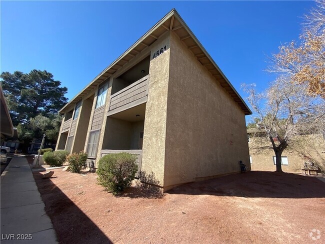 Building Photo - 4561 Carriage Park Dr Rental
