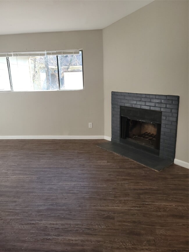 Photo - 7200 W T C Jester Blvd Unidad 2402