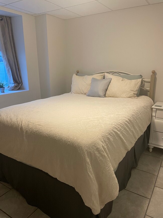 Building Photo - 31 Locust St Unit Seaside Suite