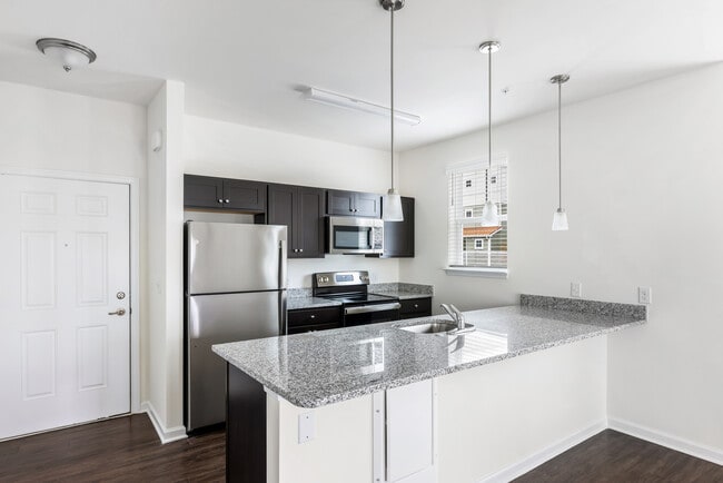 1BR/1BA - 804SF - Kitchen