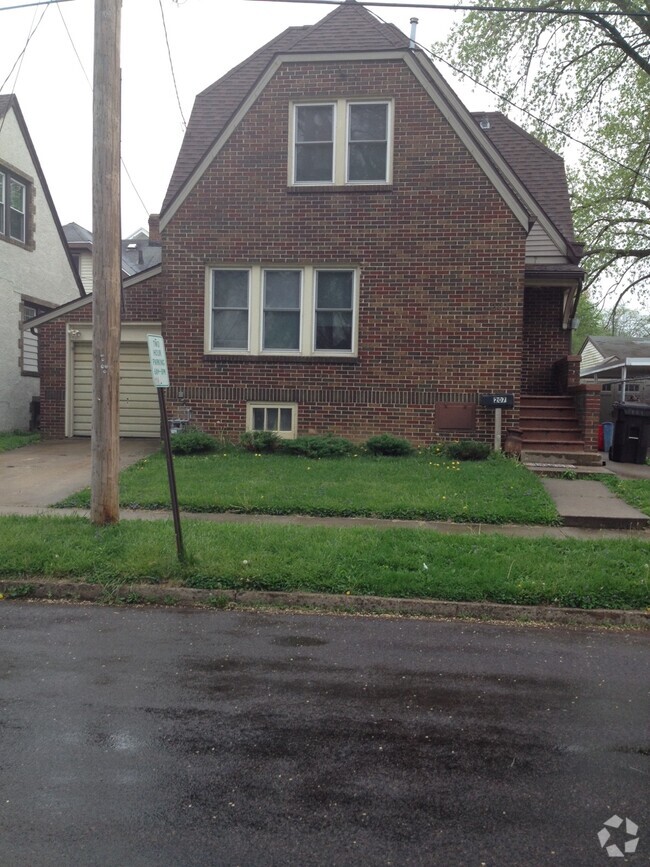 Building Photo - 207 Almiron St Rental