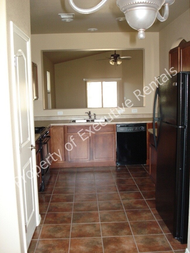 Photo - 4945 Chesney Rd