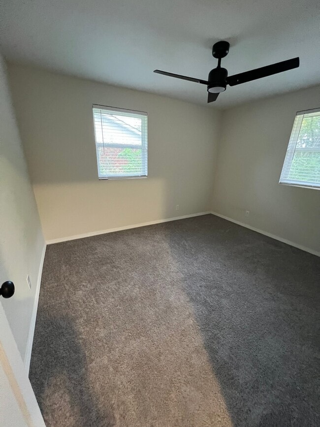 Photo - 3424 Parker Dr