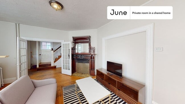 Photo - Room in Shared 6 bed/2 bath home Unidad E