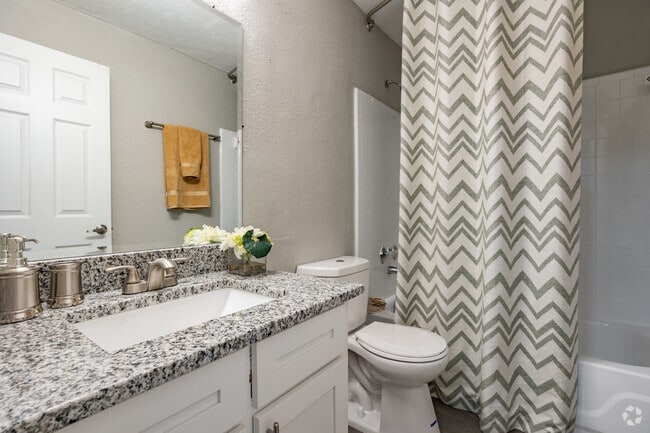 2BR, 2BA - 1230SF