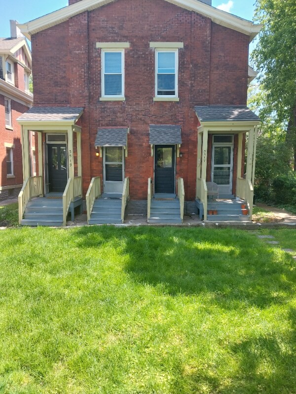3517 Clifton Ave Apartment For Rent in Cincinnati, OH