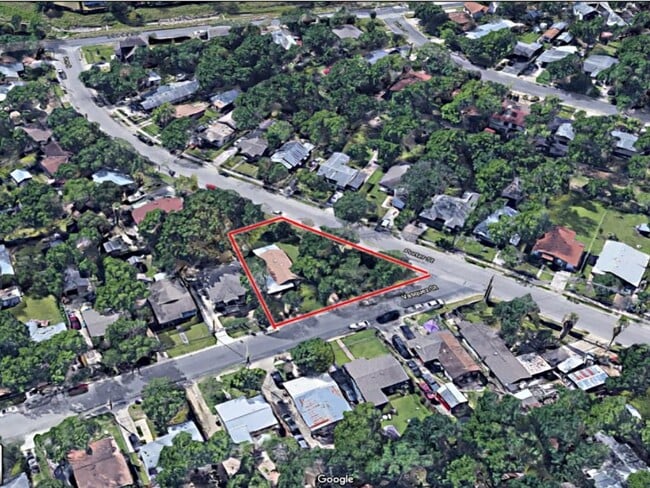 Photo - 1111 Vasquez St