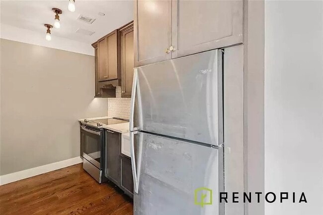 187 Kent Ave Unit 88