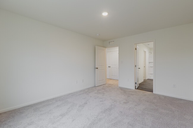 Photo - 141 Red Hawk Dr