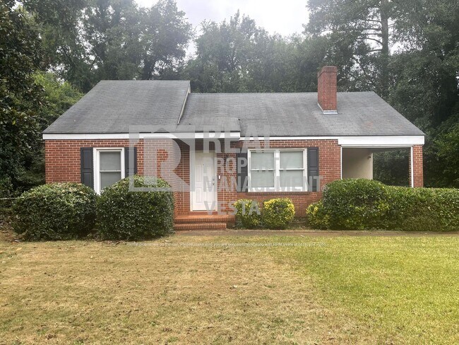 Building Photo - 3163 Highpoint Dr