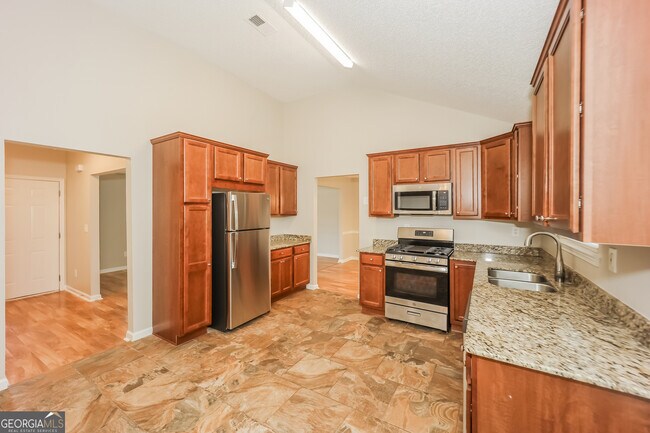 Photo - 110 Foster Cir